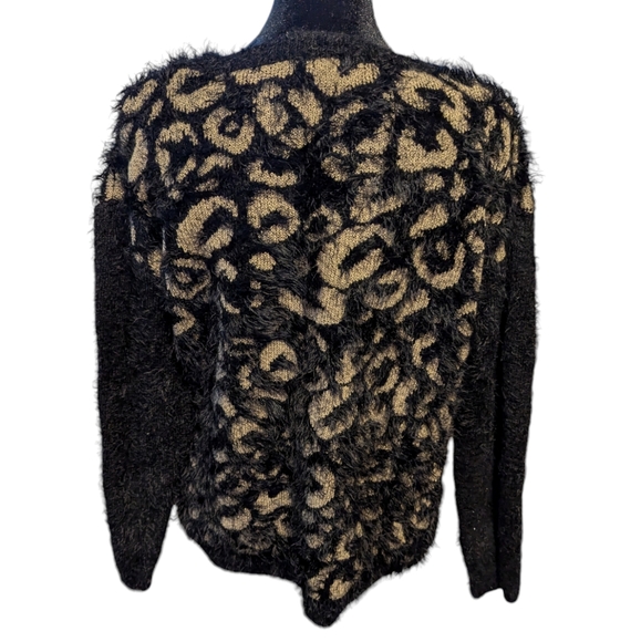 Joseph A. Fuzzy Cheetah Print Soft Sweater - Picture 3 of 6